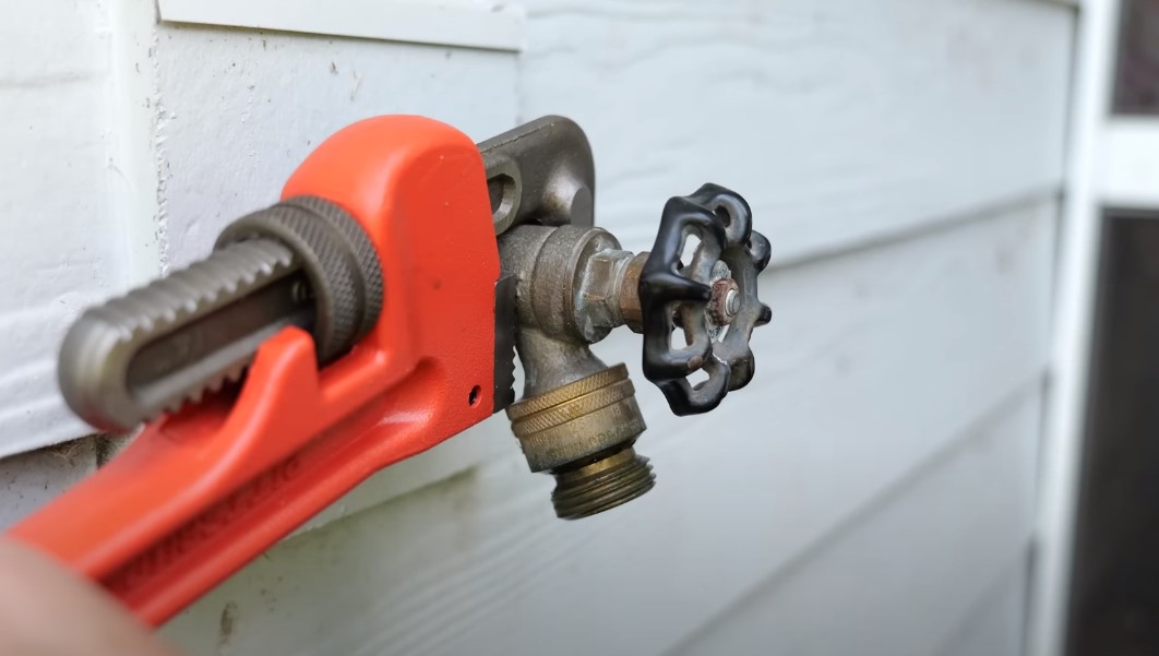 Fort Bliss outdoor faucet repair handyman
